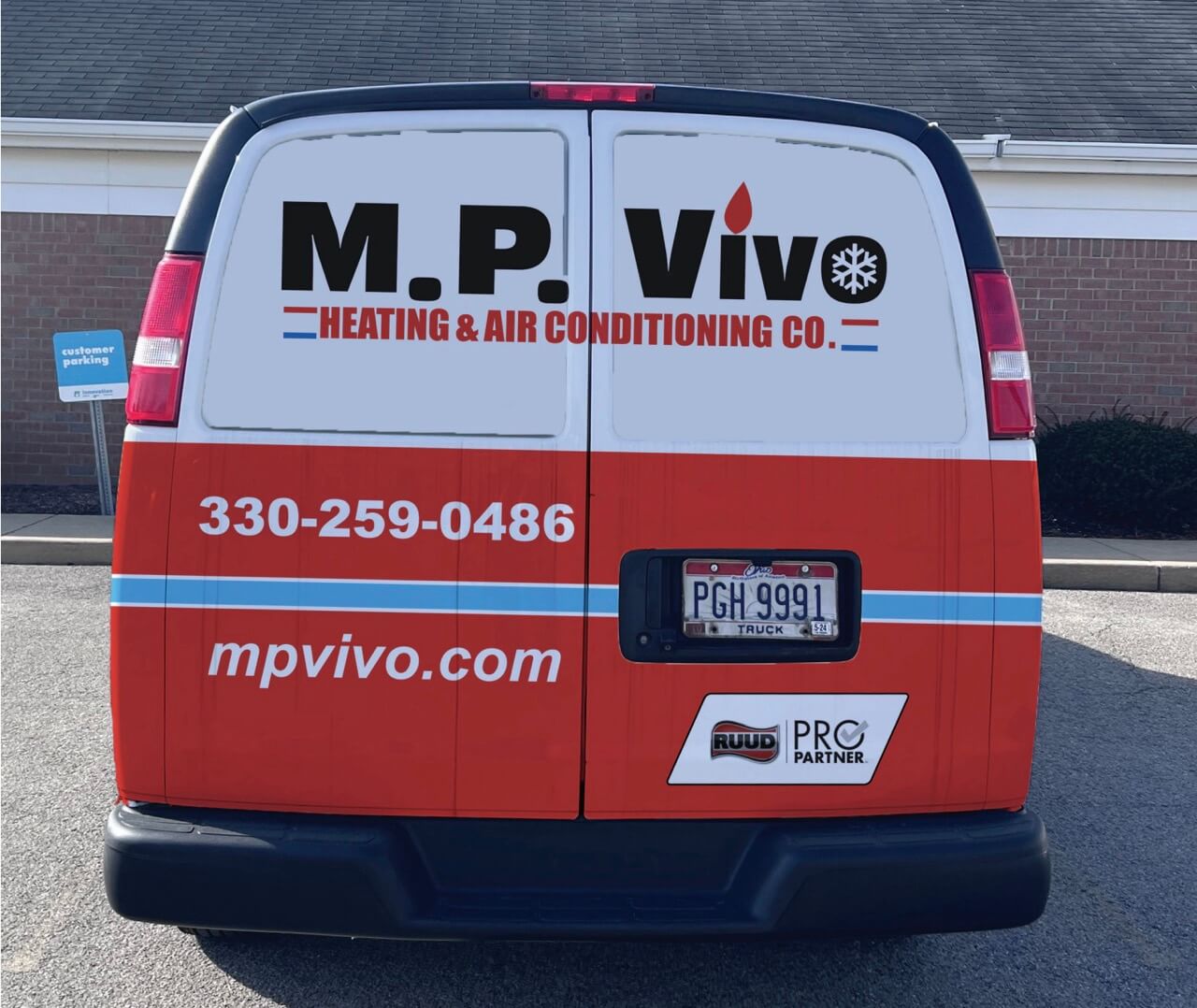 MP Vivo Heating service truck - red and white